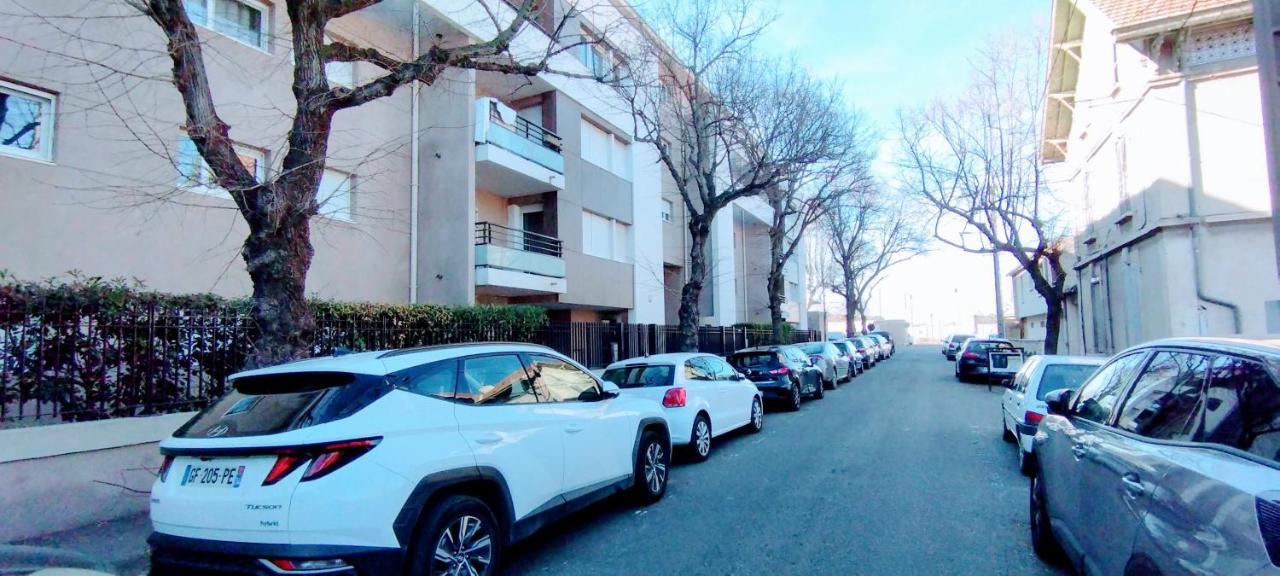 Mambrillo Parking Netflix Disney Prime Avignon Exteriér fotografie